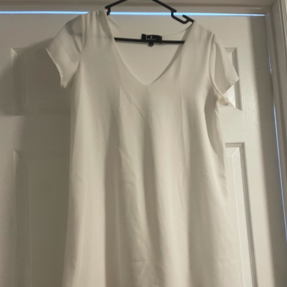Lulu’s White V-Neck Shift Dress - Picture 2 of 3